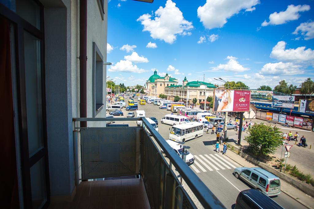 Like Home On Zaliznychna Ivano-Frankivsk Exteriér fotografie