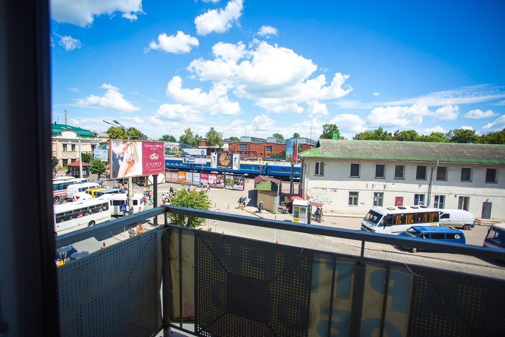 Like Home On Zaliznychna Ivano-Frankivsk Exteriér fotografie