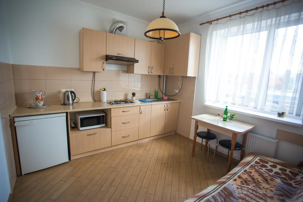 Like Home On Zaliznychna Ivano-Frankivsk Exteriér fotografie